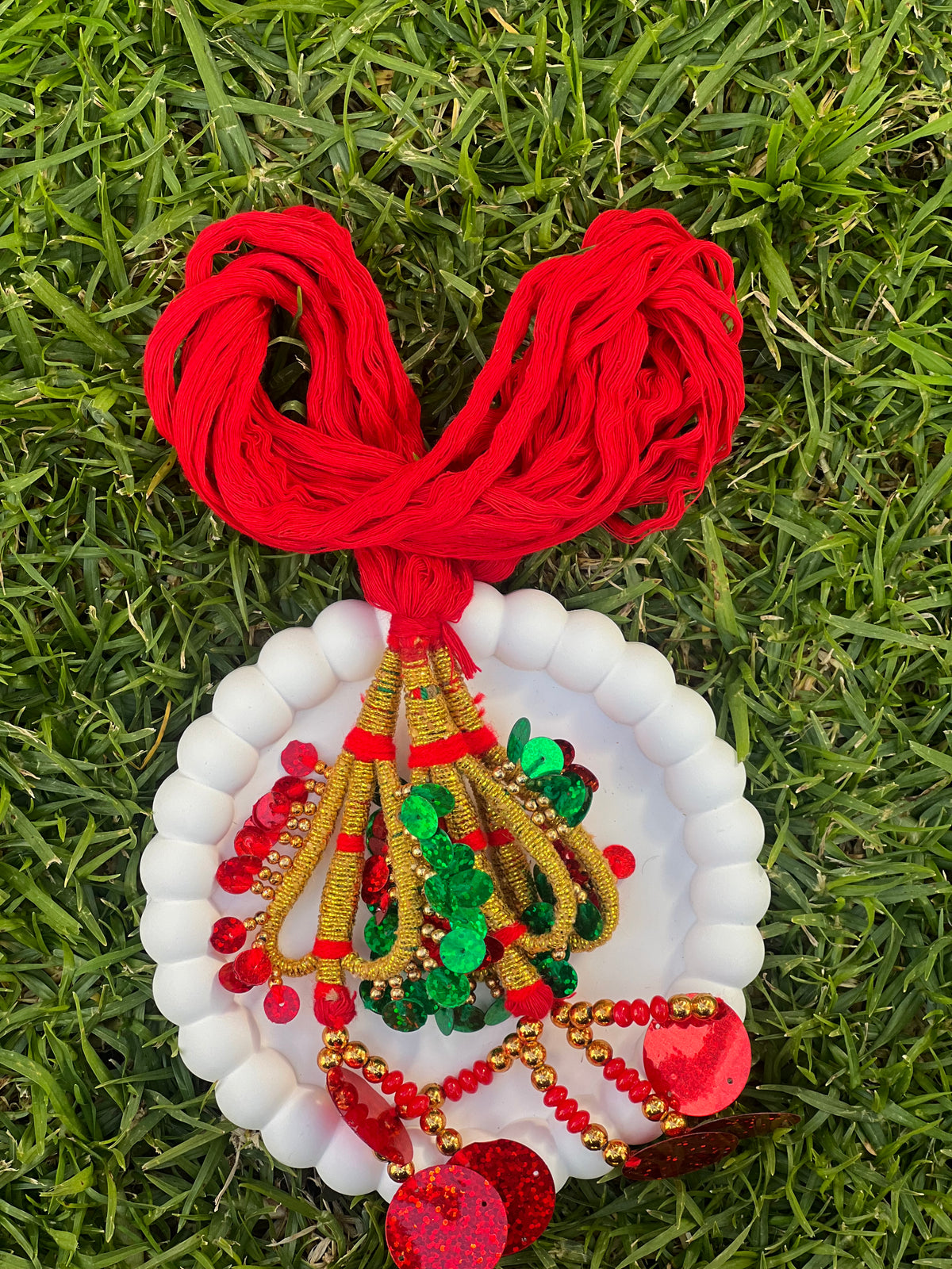 Lachha Dori Design 1 - Red and white with gold zari tassels